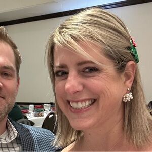 Meet your Posher, Toni